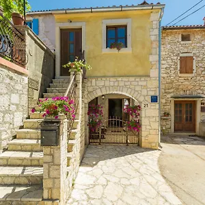 Velenik D&i Porec